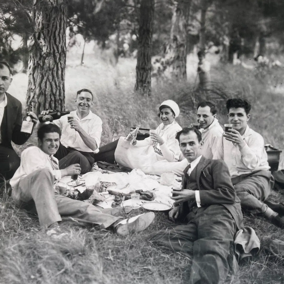 Picnic Box Invention The History Of Picnics. – Saltwater Picnic Co.